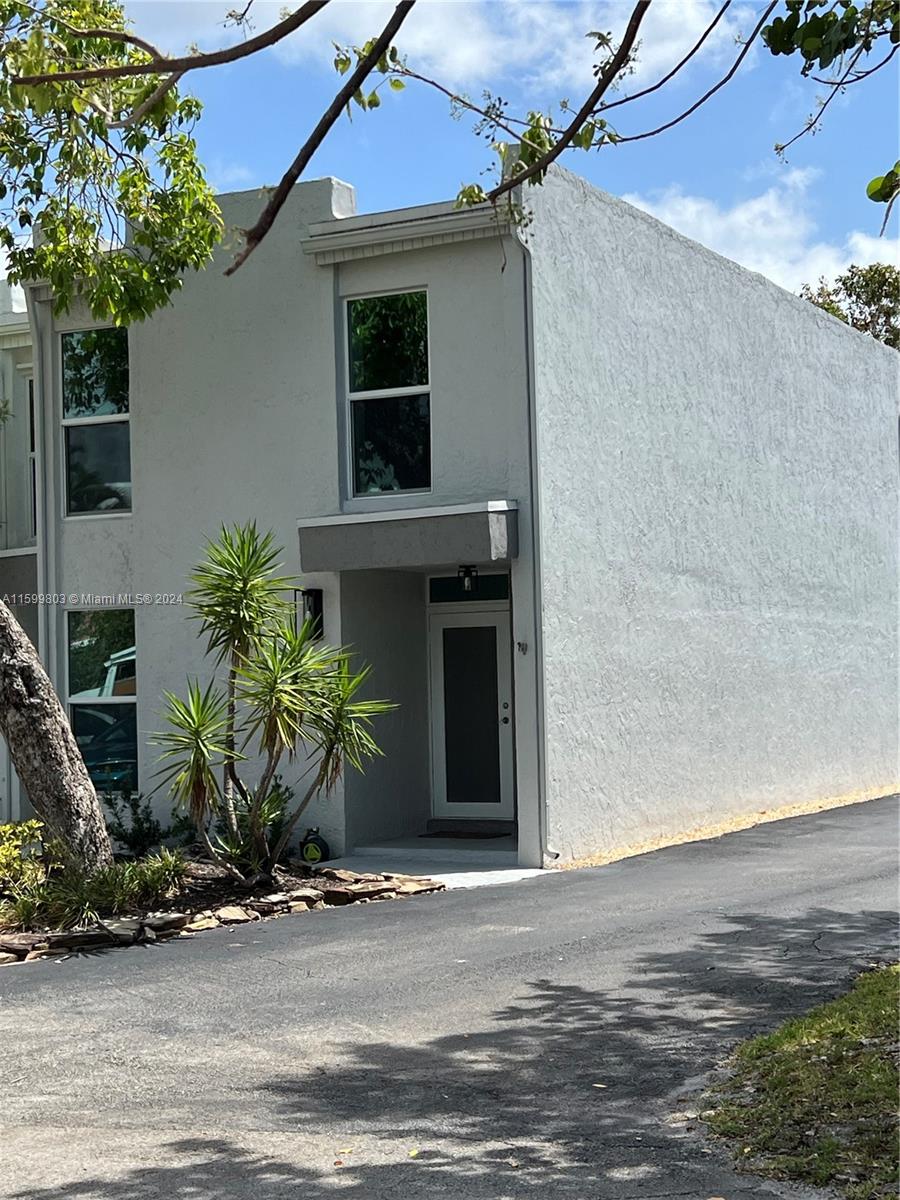 8 Coventry Way # 19B