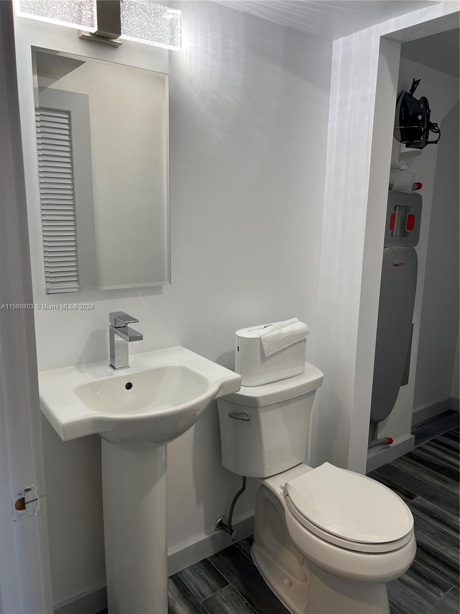 8 Coventry Way # 19B