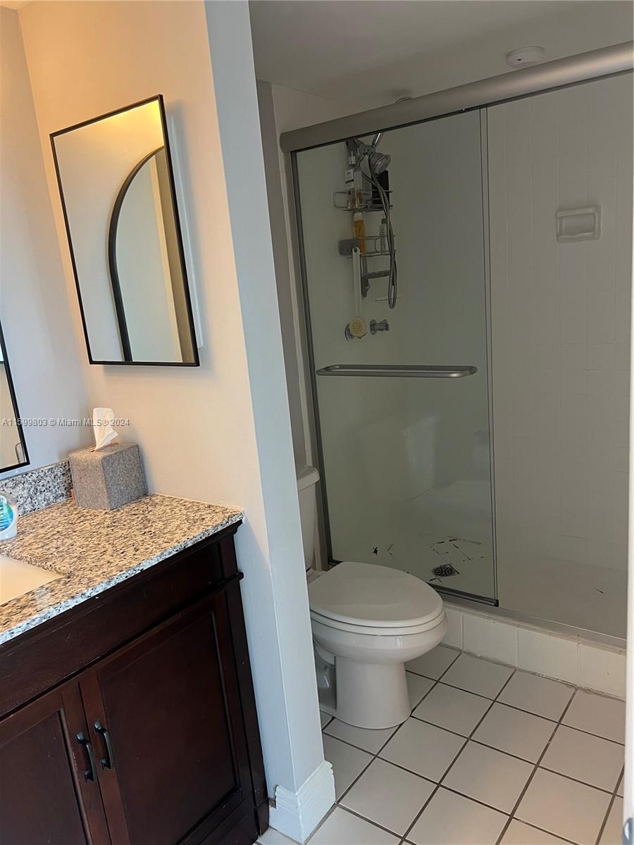 8 Coventry Way # 19B