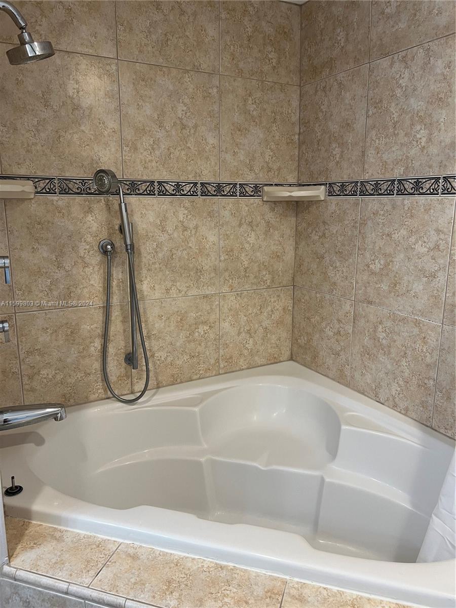 8 Coventry Way # 19B