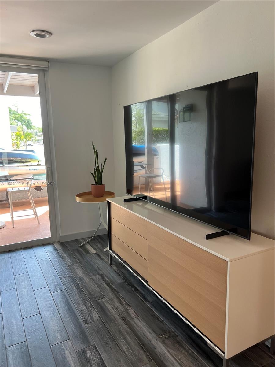 8 Coventry Way # 19B