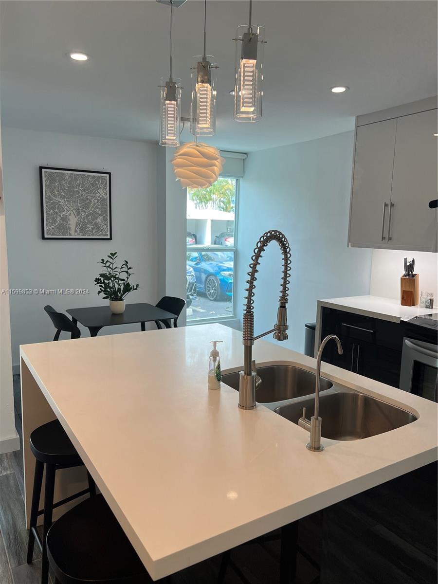 8 Coventry Way # 19B