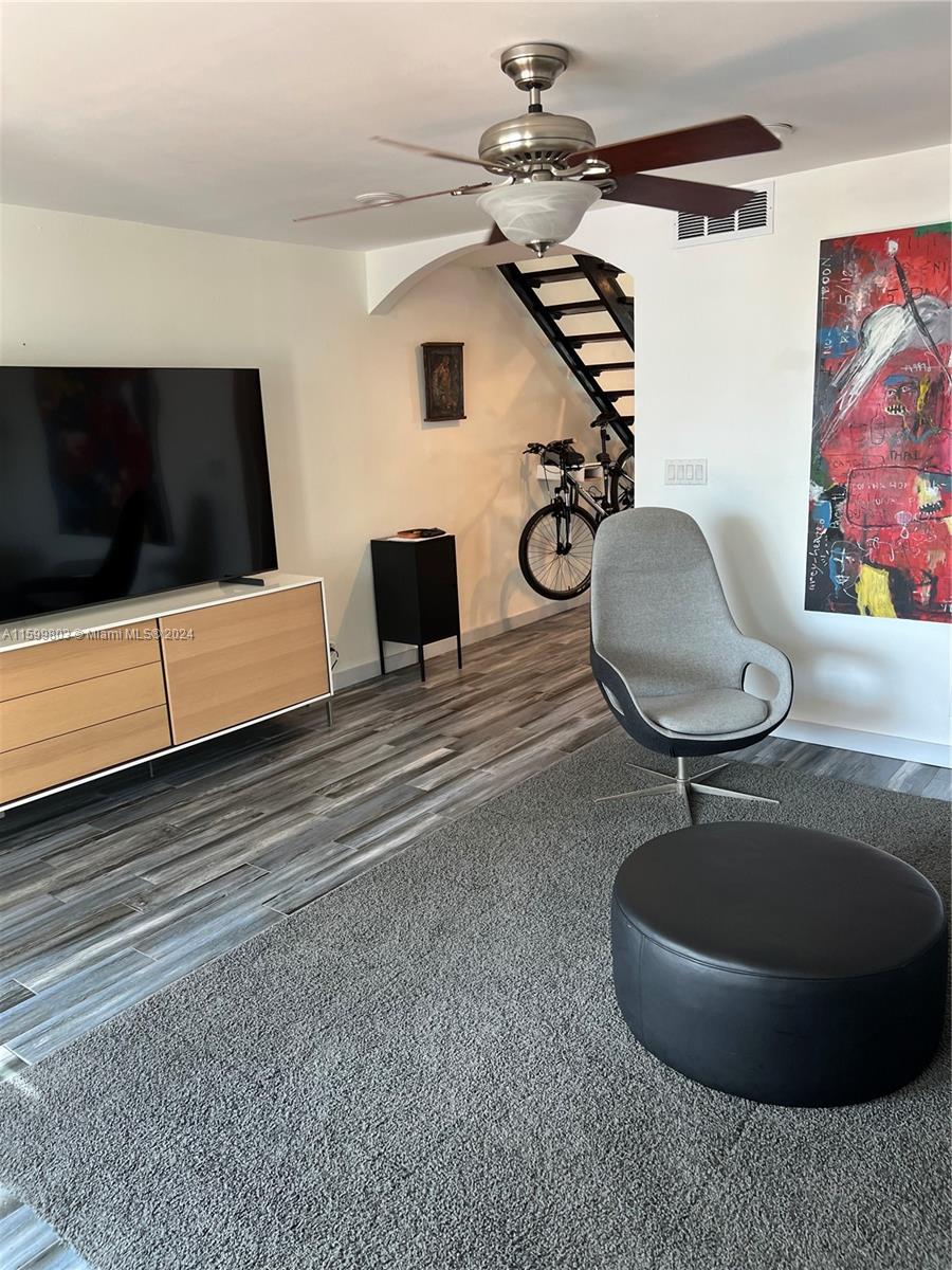8 Coventry Way # 19B