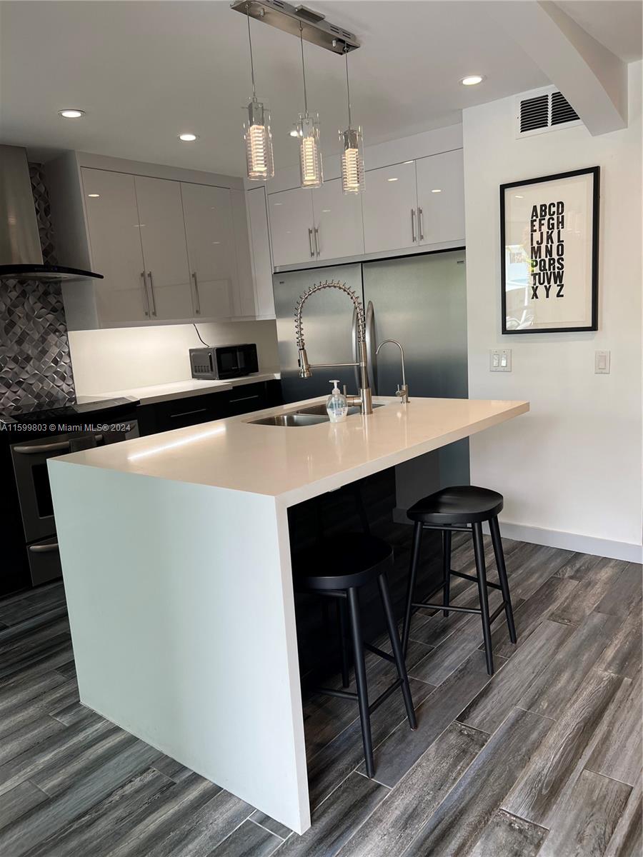 8 Coventry Way # 19B