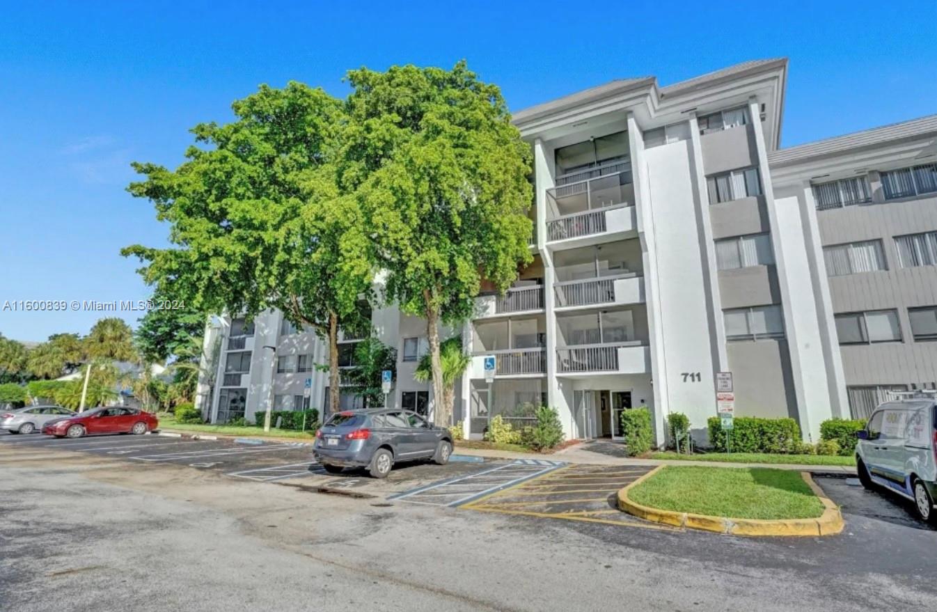 711 N Pine Island Rd # 321