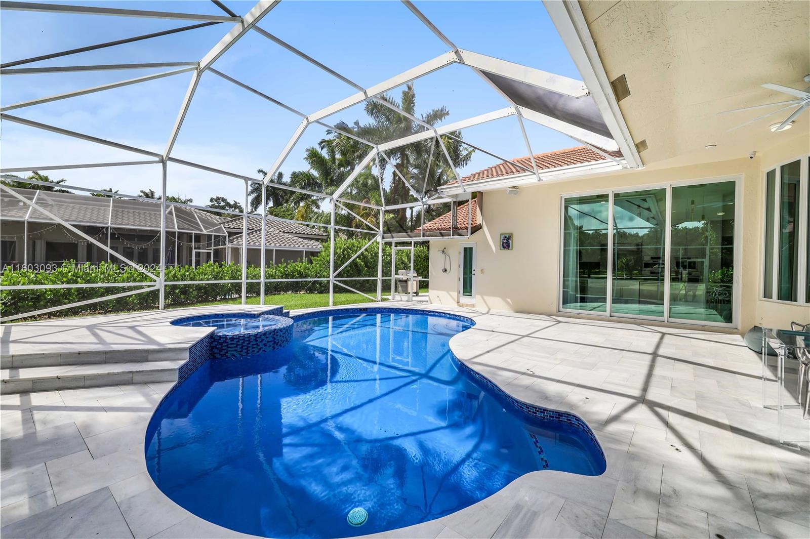 6407 NW 99th ave