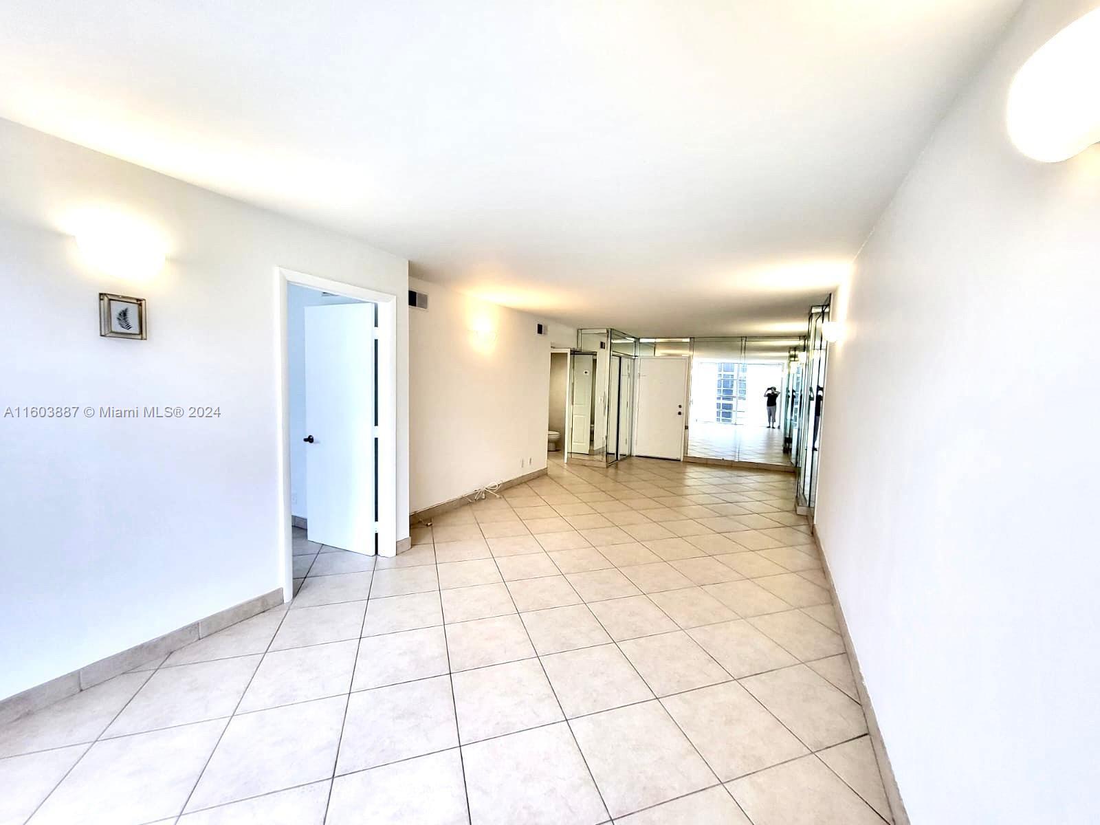 851 Three Islands Blvd # 302