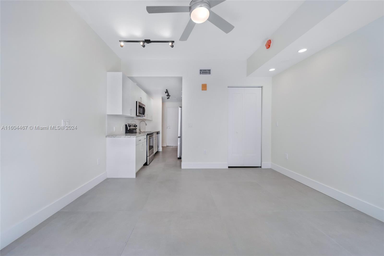 1536 NW 15th Ave # 105