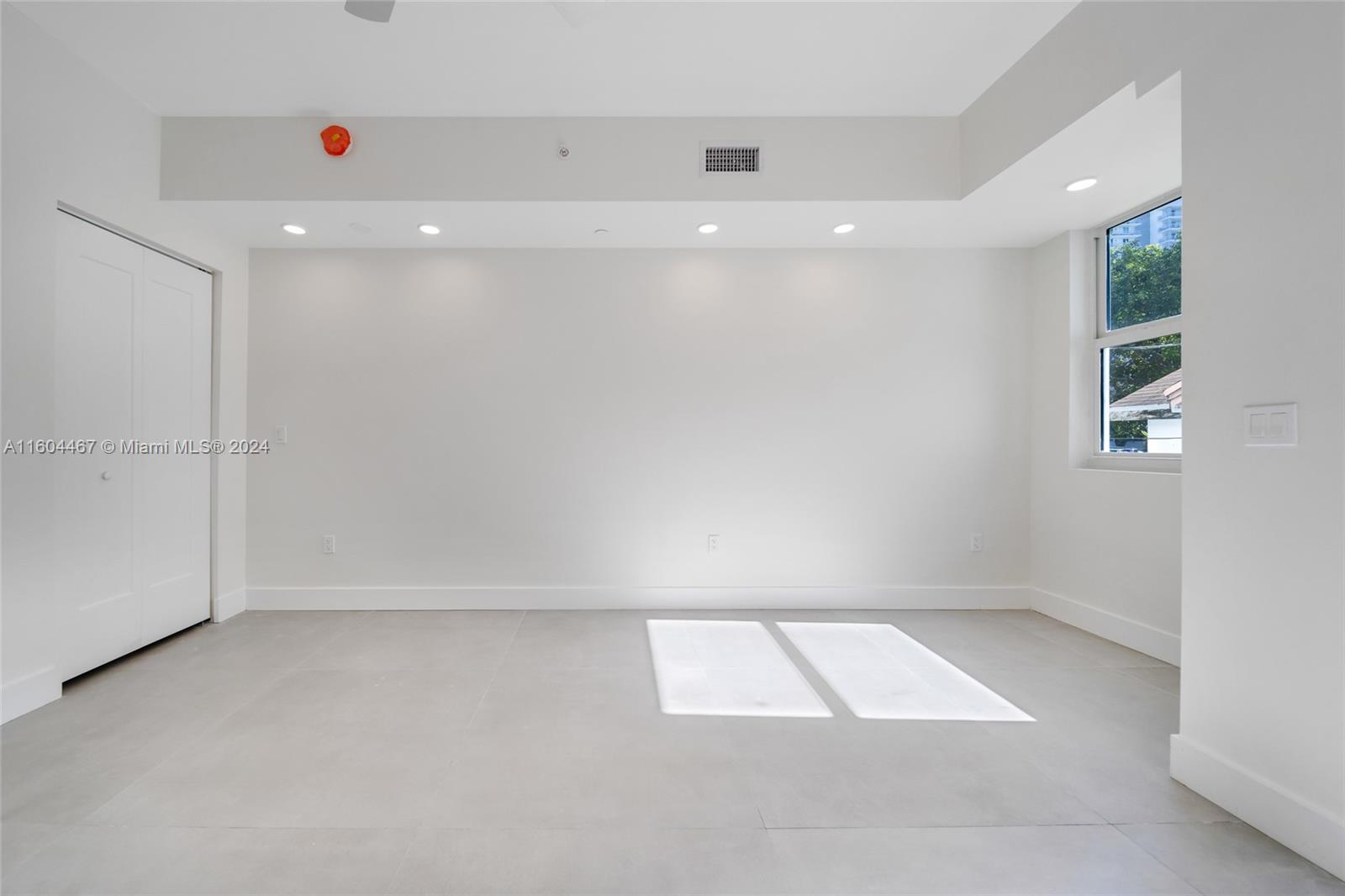 1536 NW 15th Ave # 105