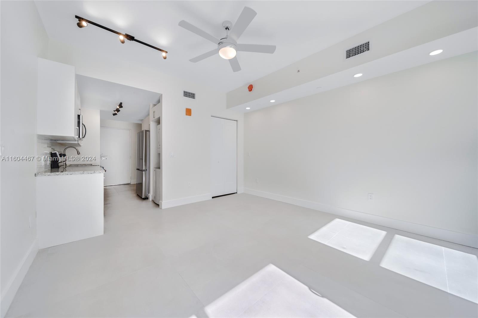 1536 NW 15th Ave # 105