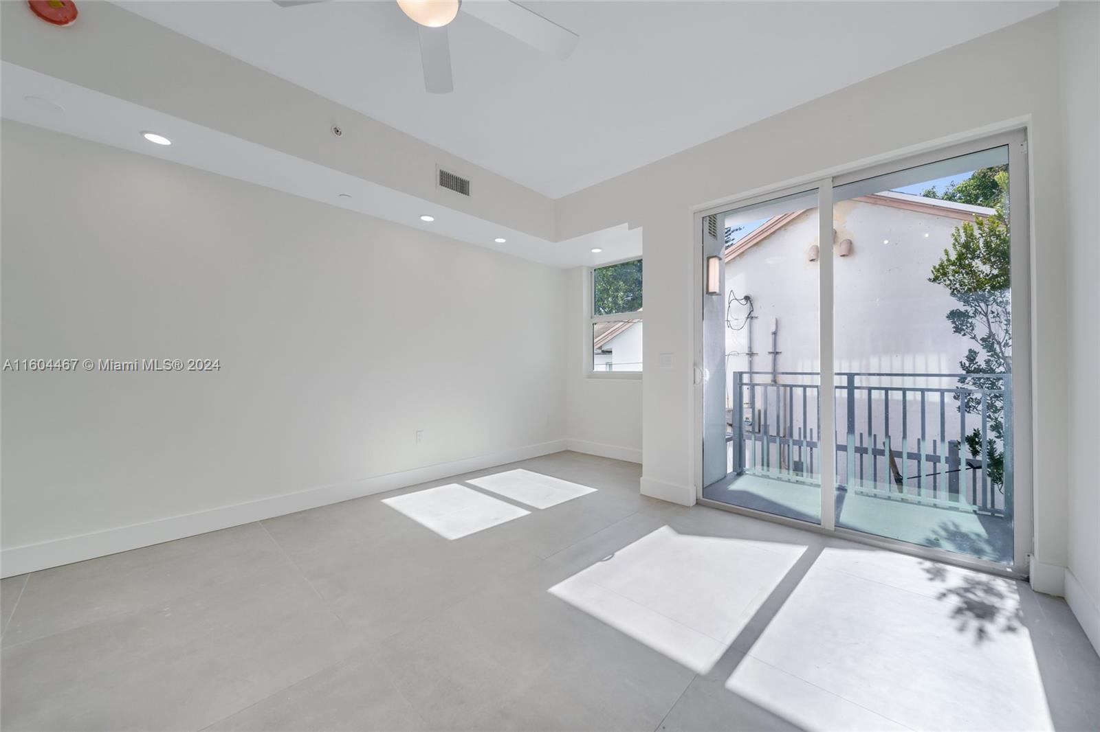 1536 NW 15th Ave # 105