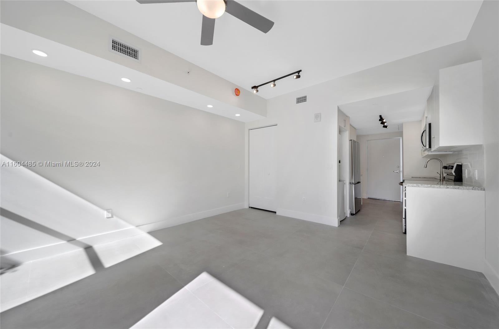 1536 NW 15th Ave # 304