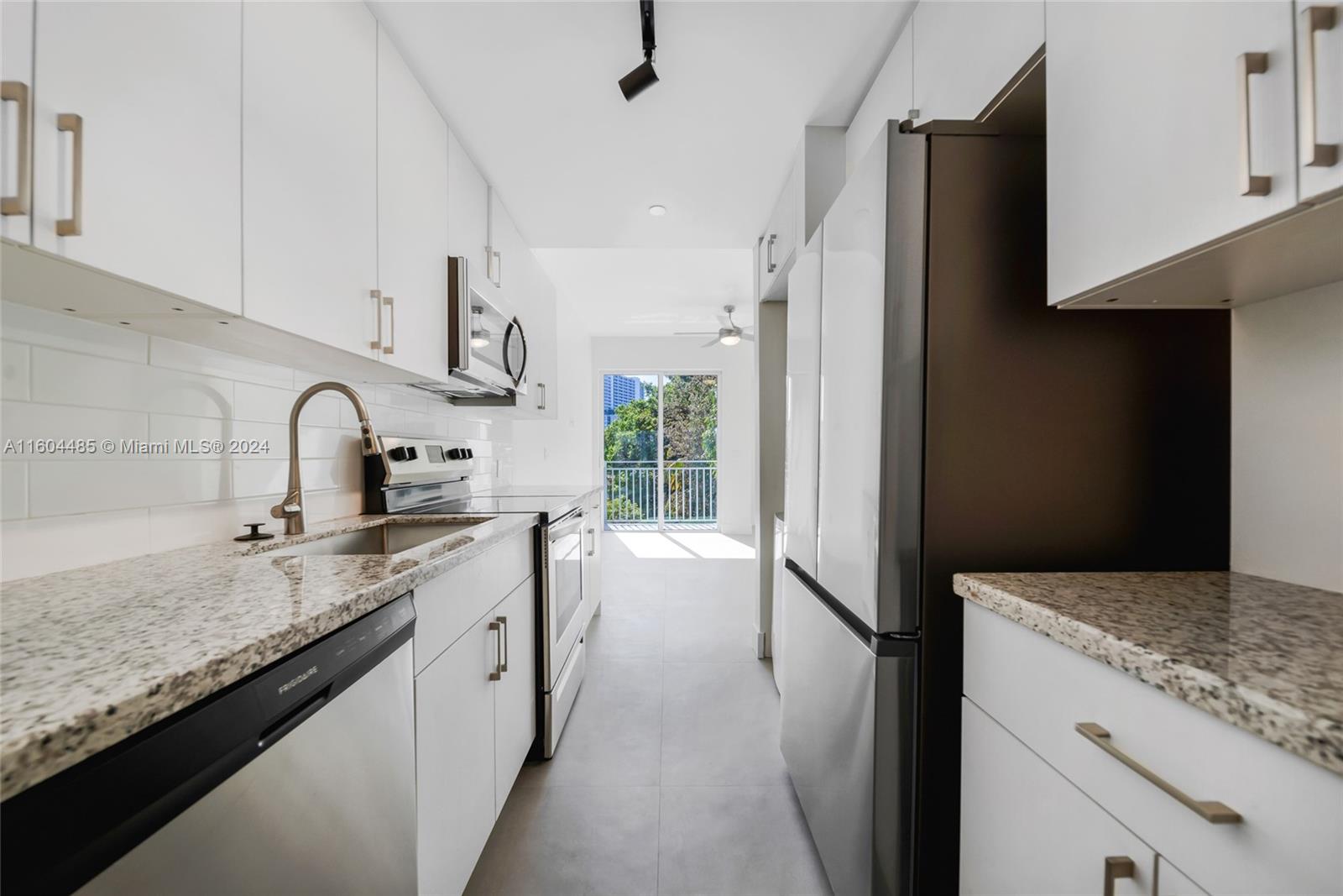 1536 NW 15th Ave # 304