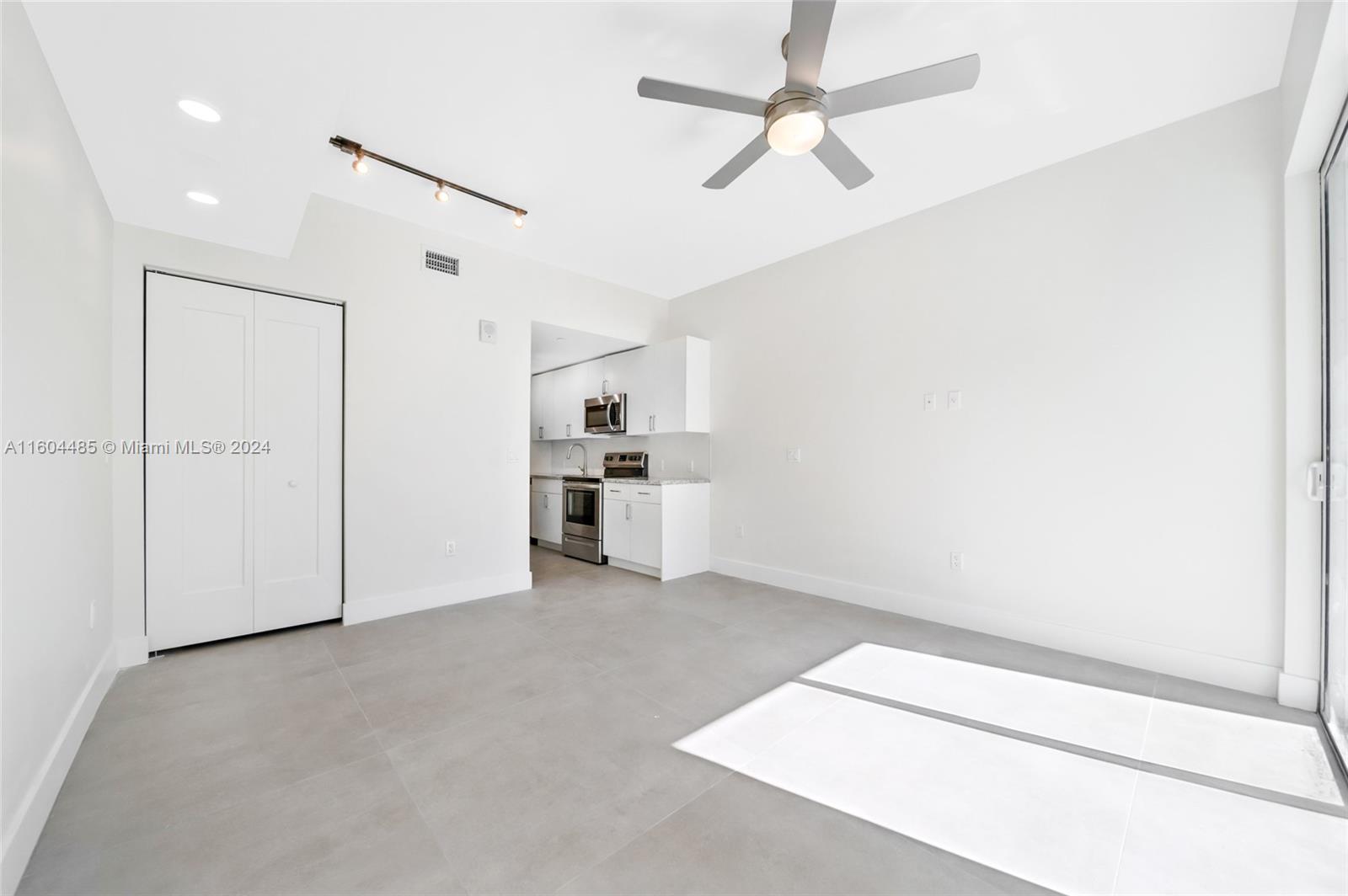 1536 NW 15th Ave # 304