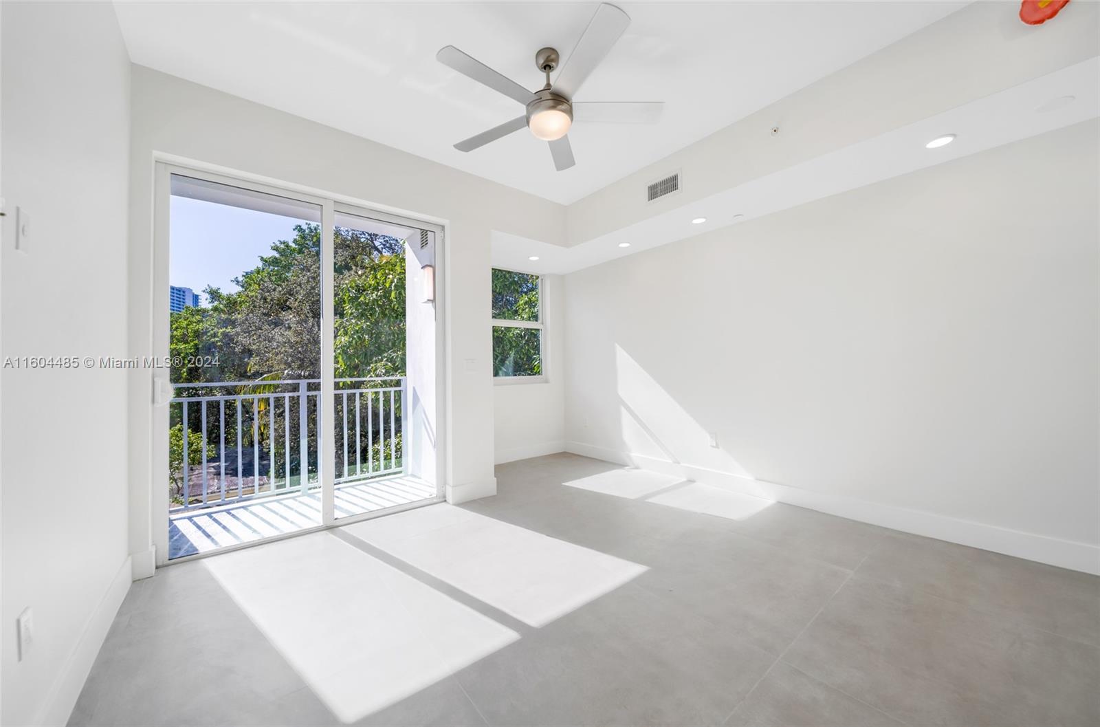 1536 NW 15th Ave # 304