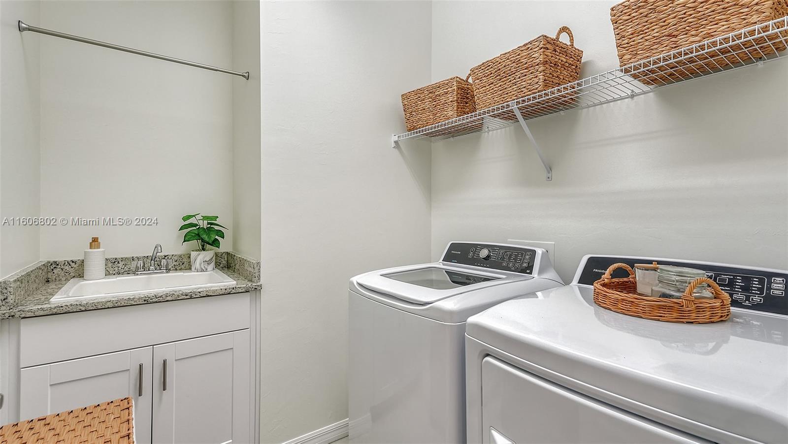 11090 Balfour Street