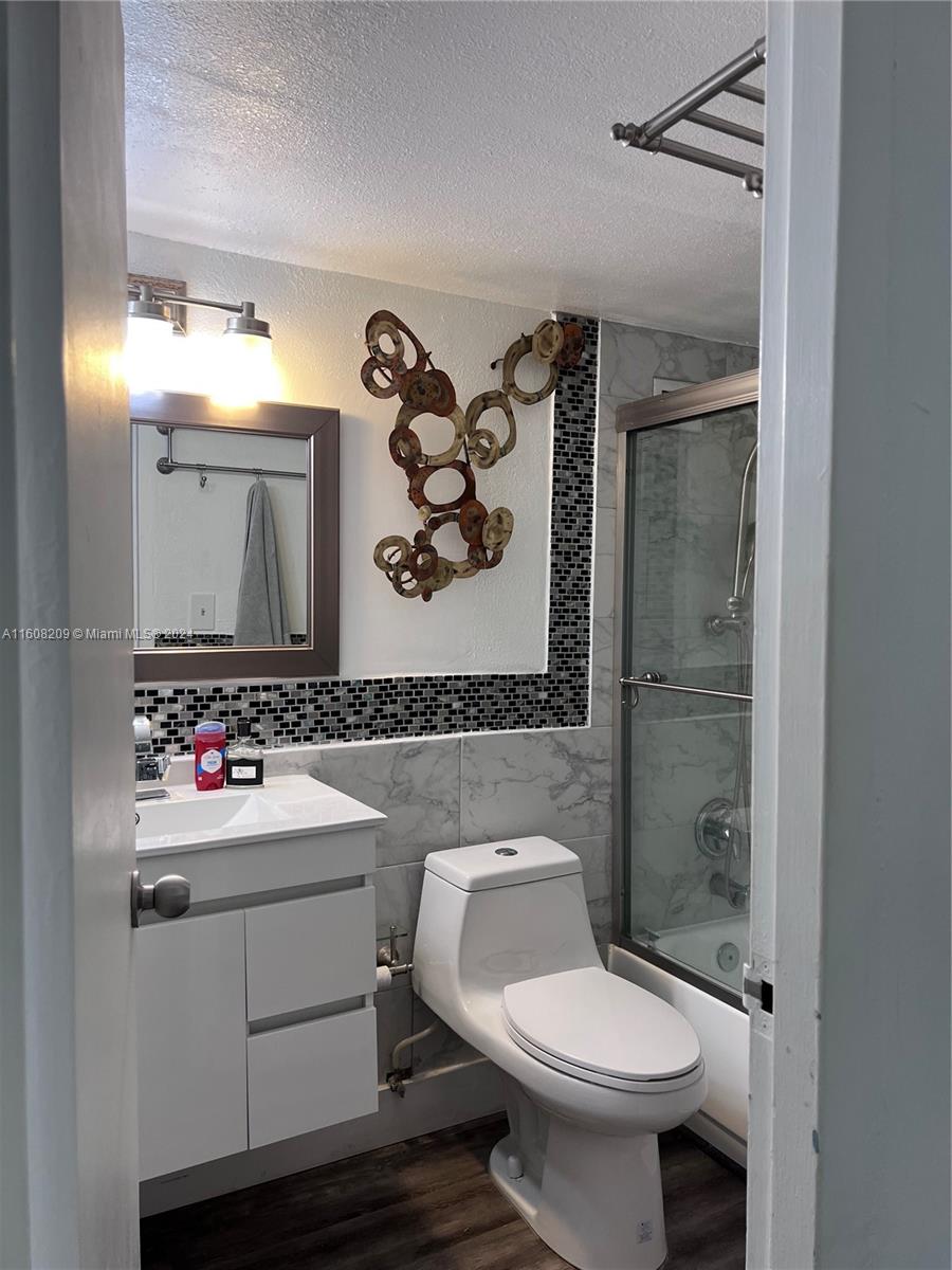 19201 Collins Ave # 1124