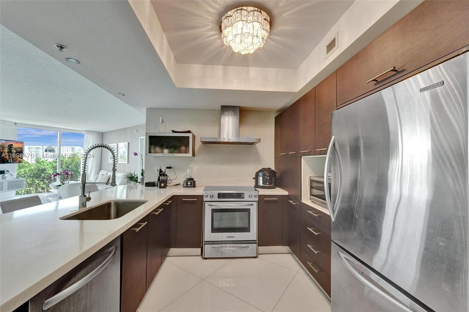 150 Sunny Isles Blvd # 602