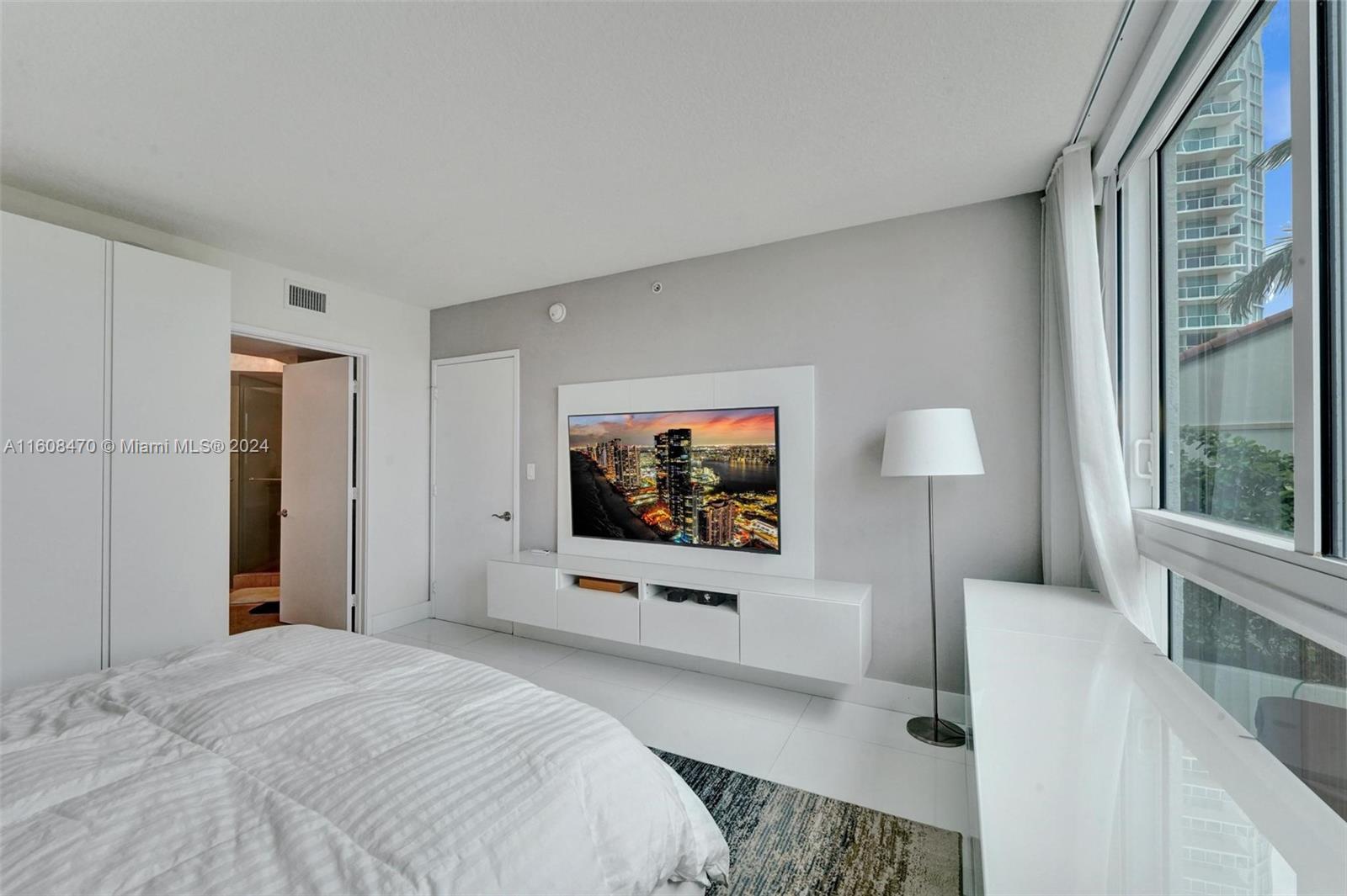 150 Sunny Isles Blvd # 602