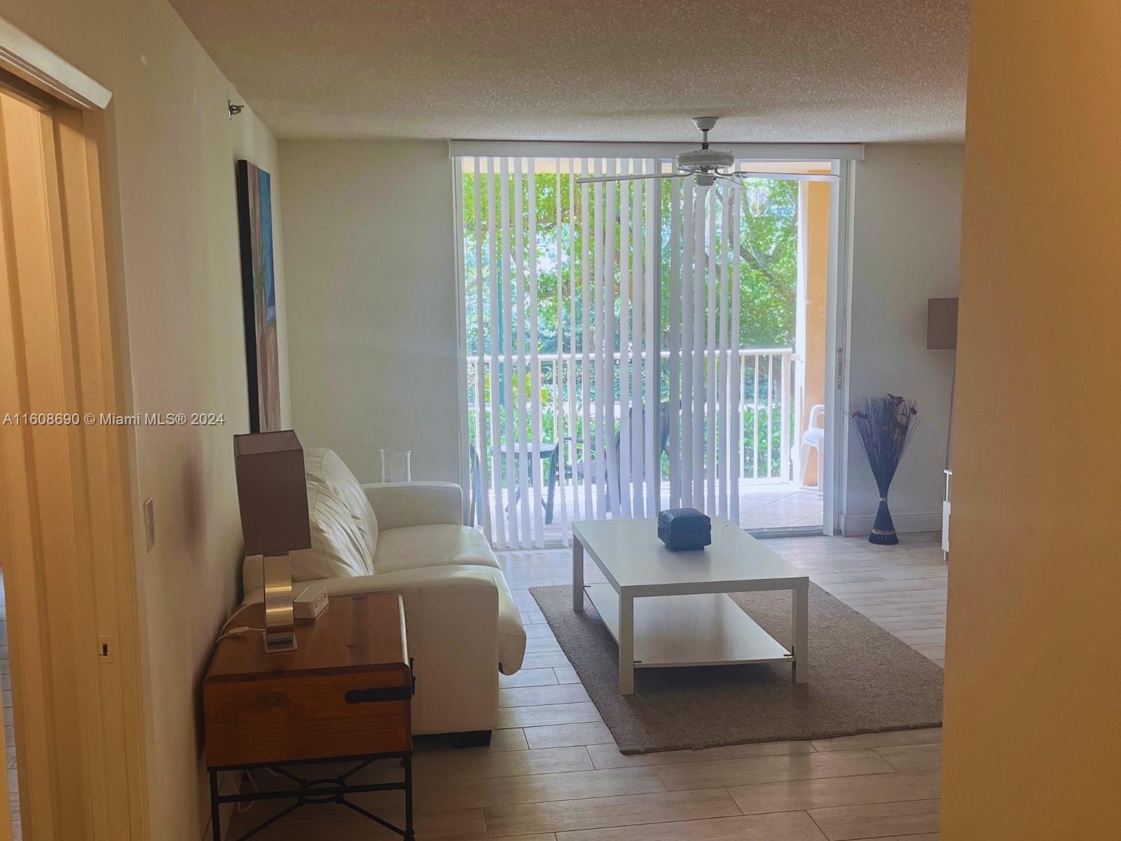 19555 E Country Club Dr # 8206