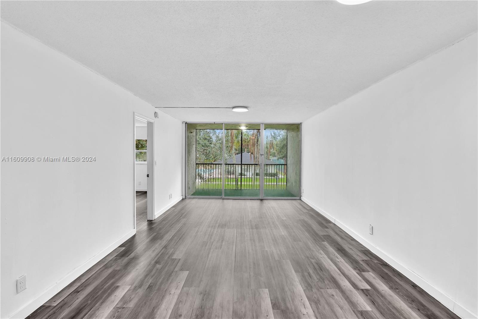 5100 SW 64th Ave # 204A