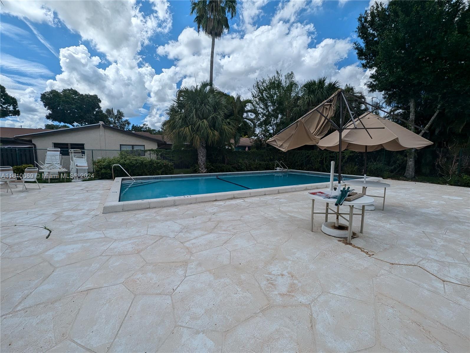 22384 Palomita Dr # 0