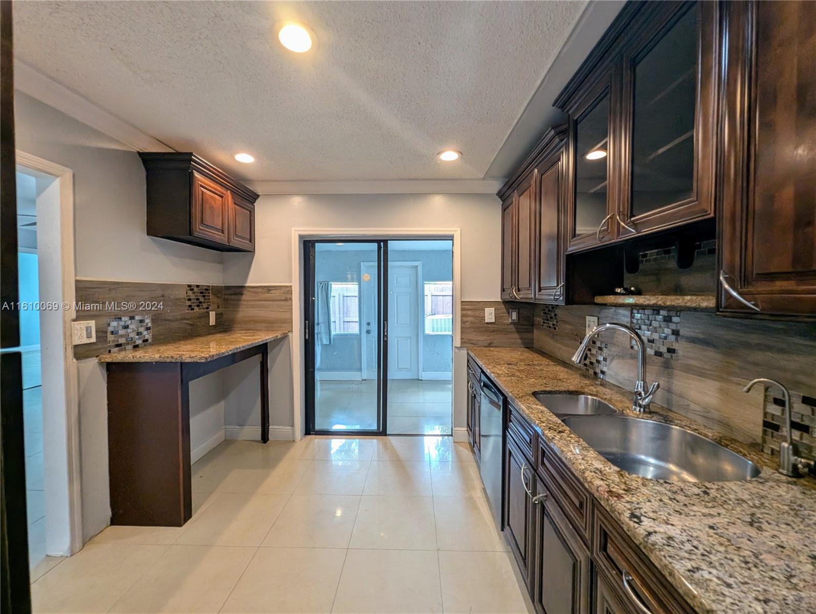 22384 Palomita Dr # 0