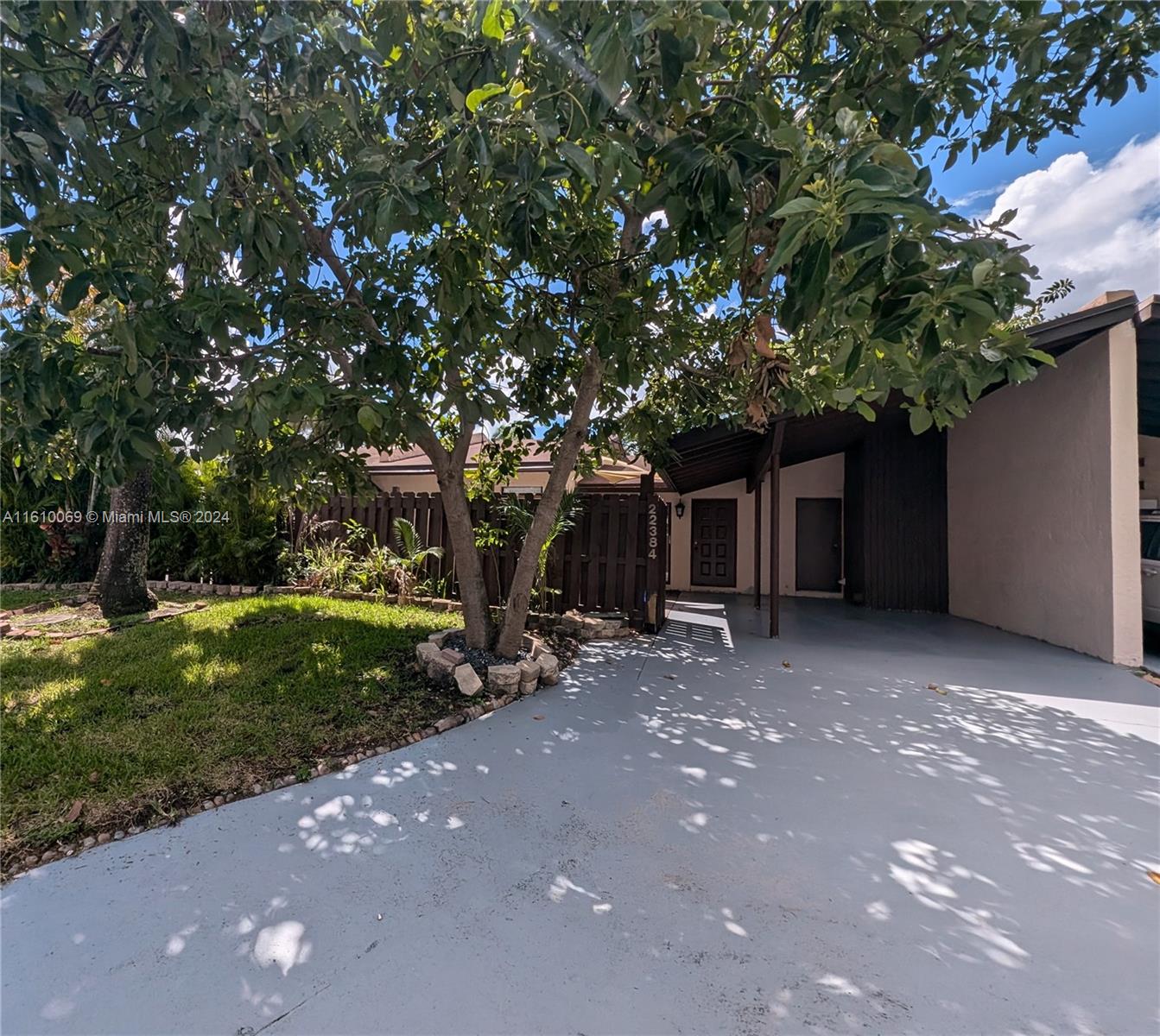 22384 Palomita Dr # 0