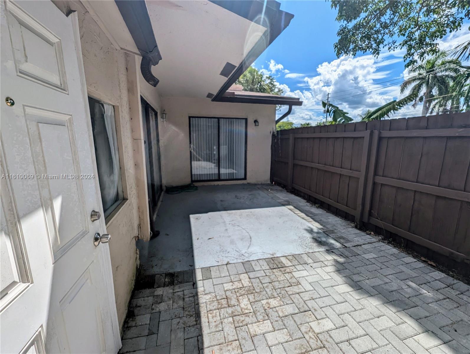 22384 Palomita Dr # 0