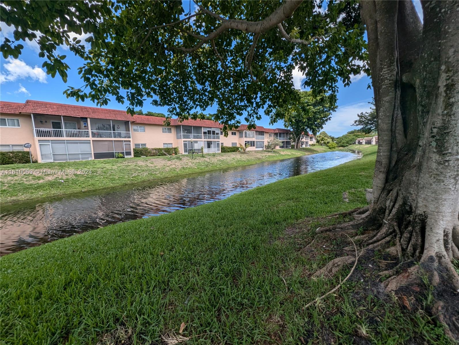 22384 Palomita Dr # 0