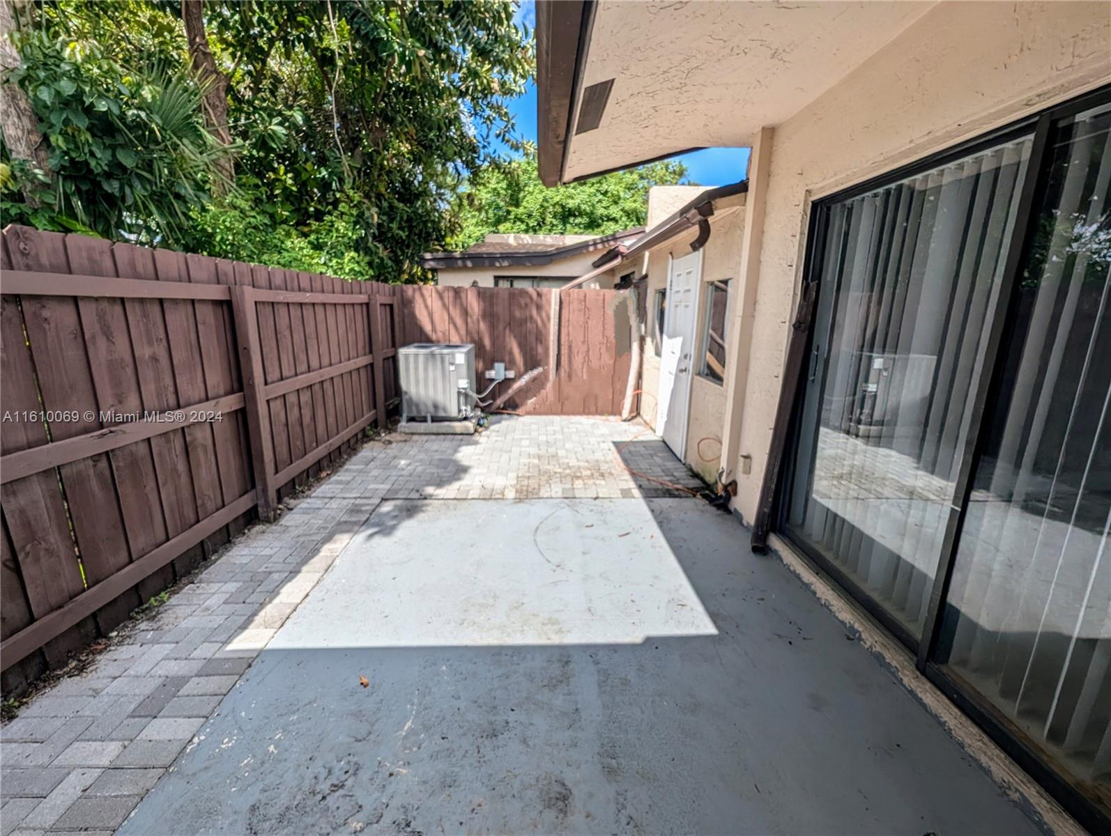 22384 Palomita Dr # 0