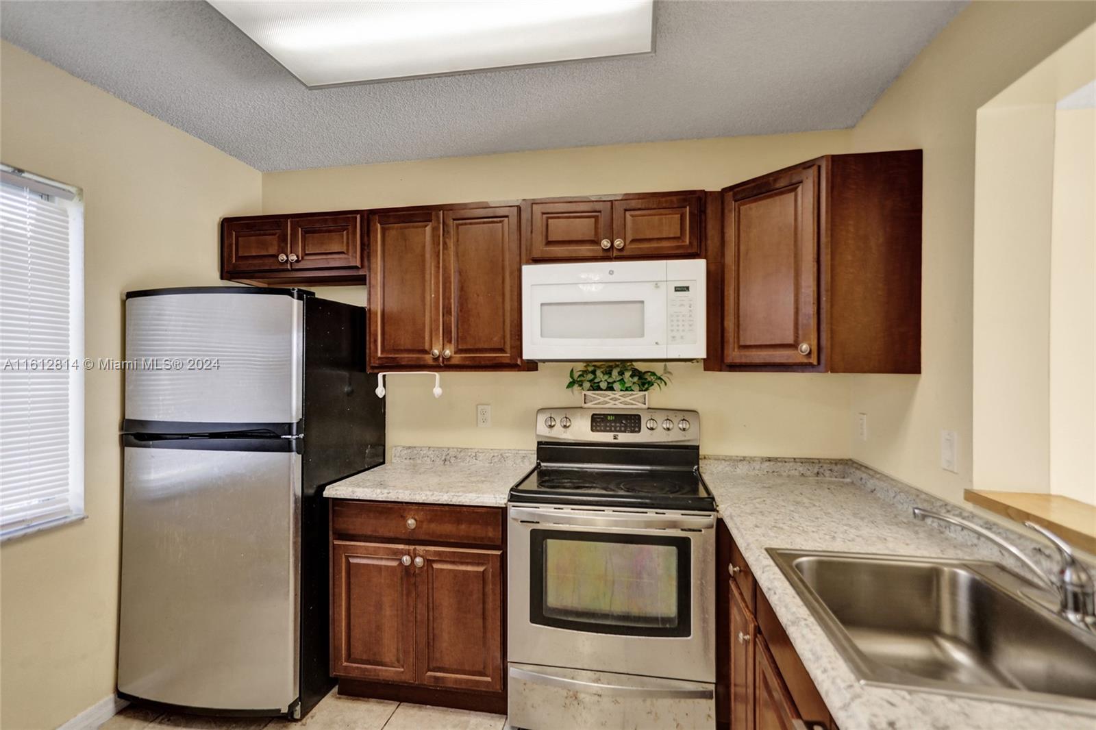 8720 N Sherman Cir # 506