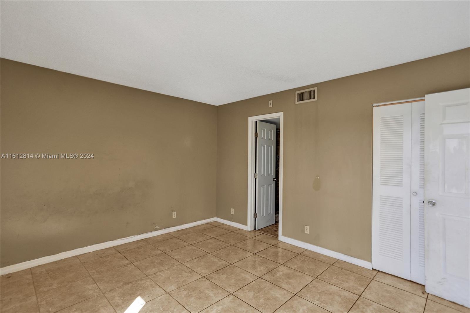 8720 N Sherman Cir # 506