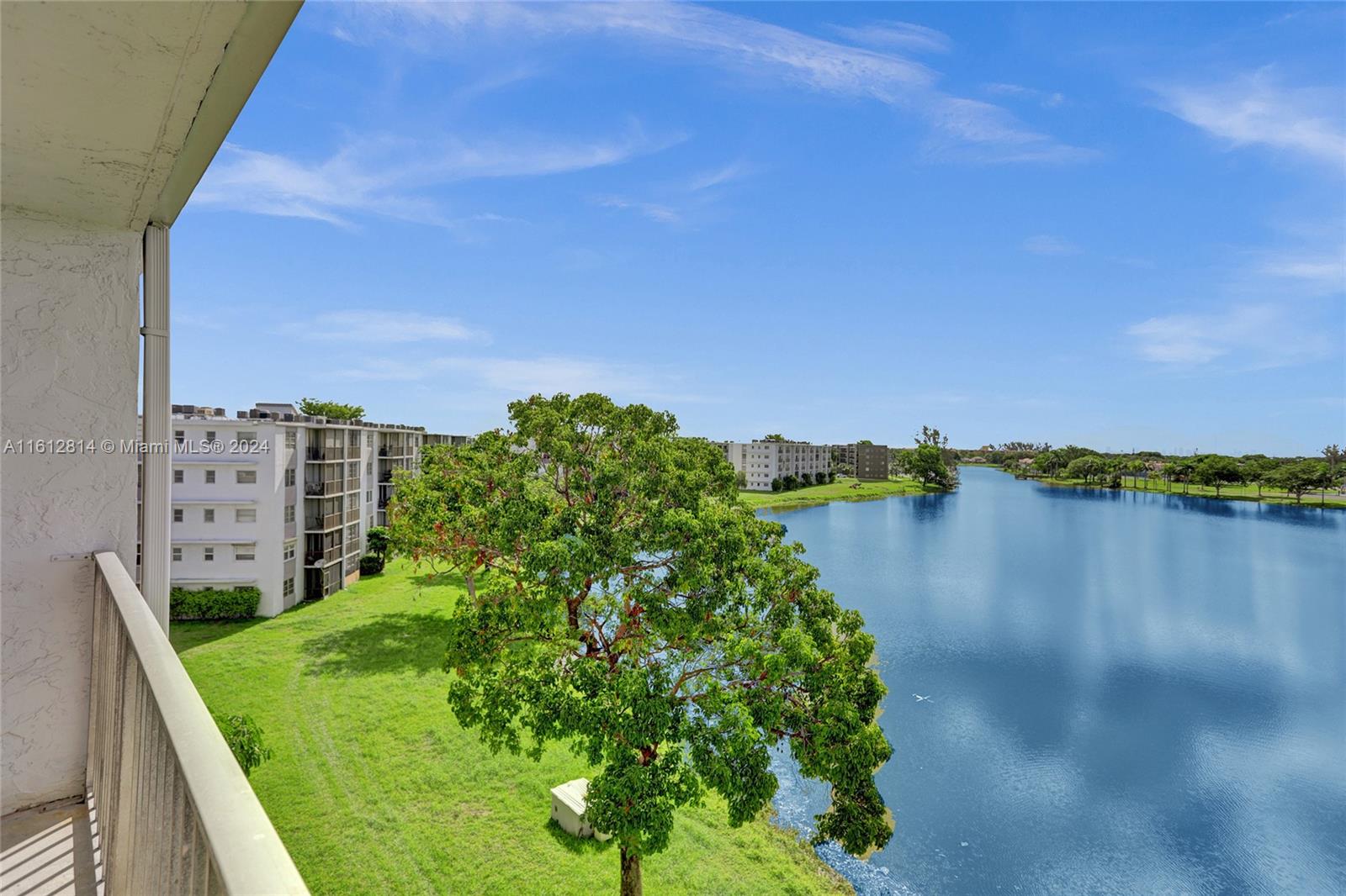 8720 N Sherman Cir # 506