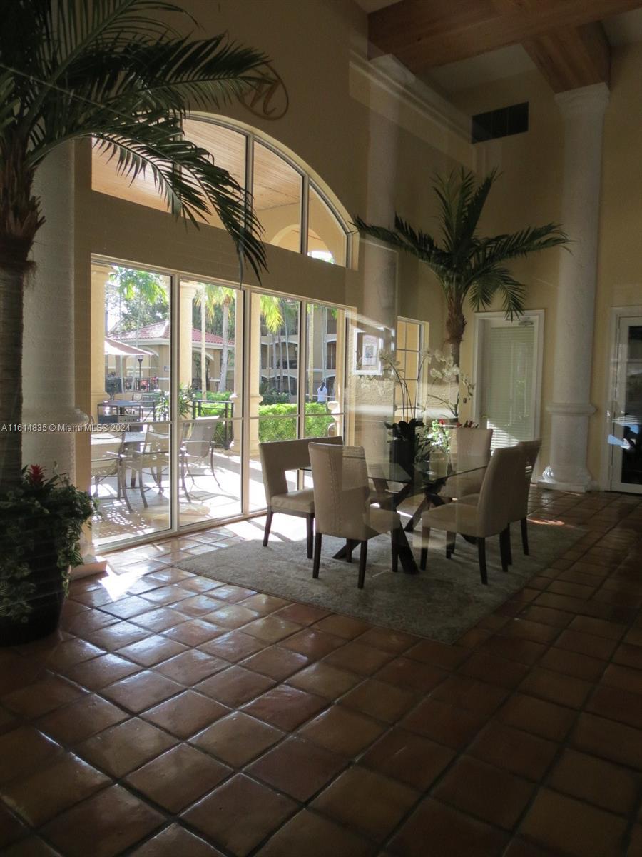 140 SW 117th Ave # 206