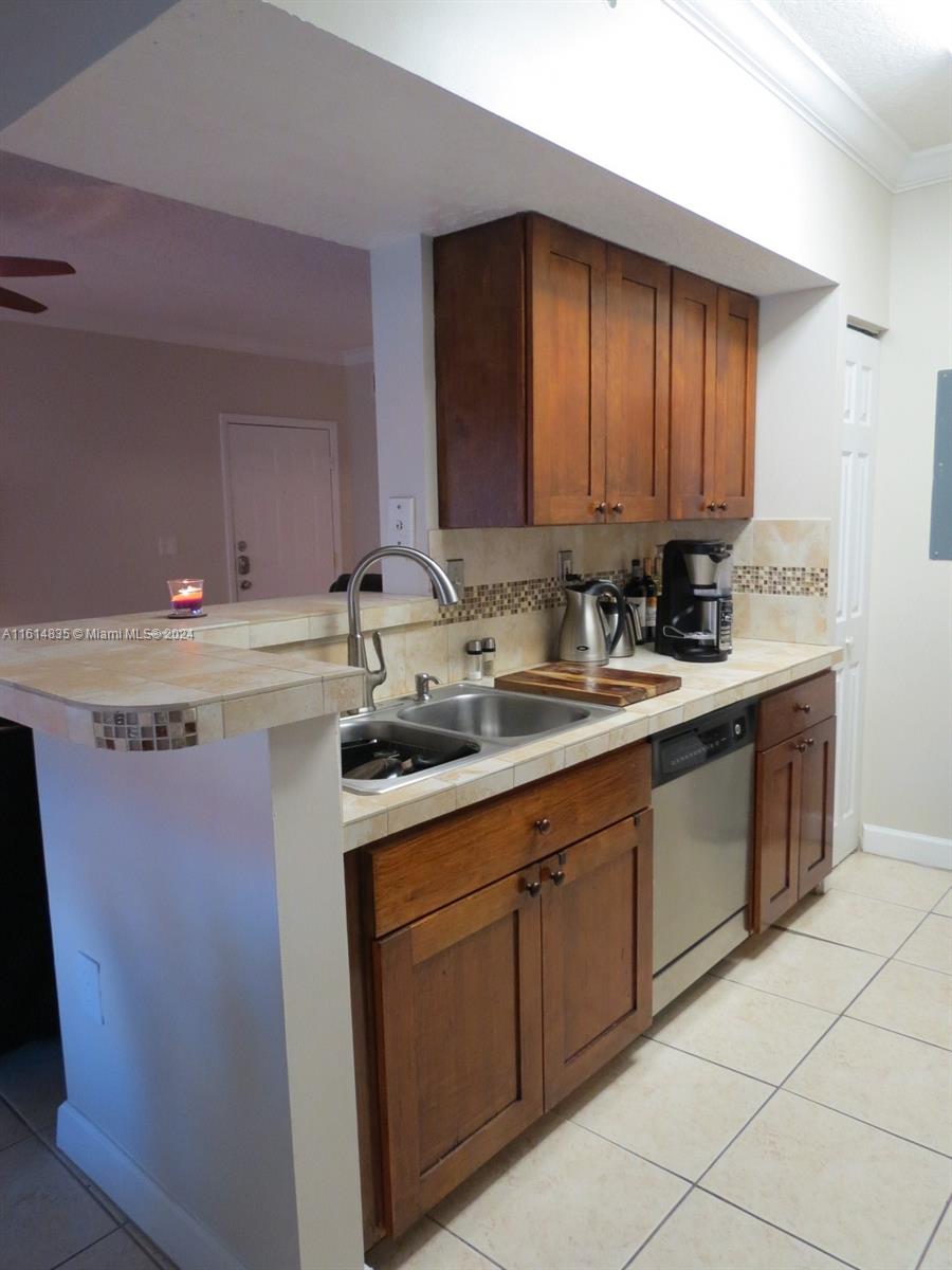 140 SW 117th Ave # 206