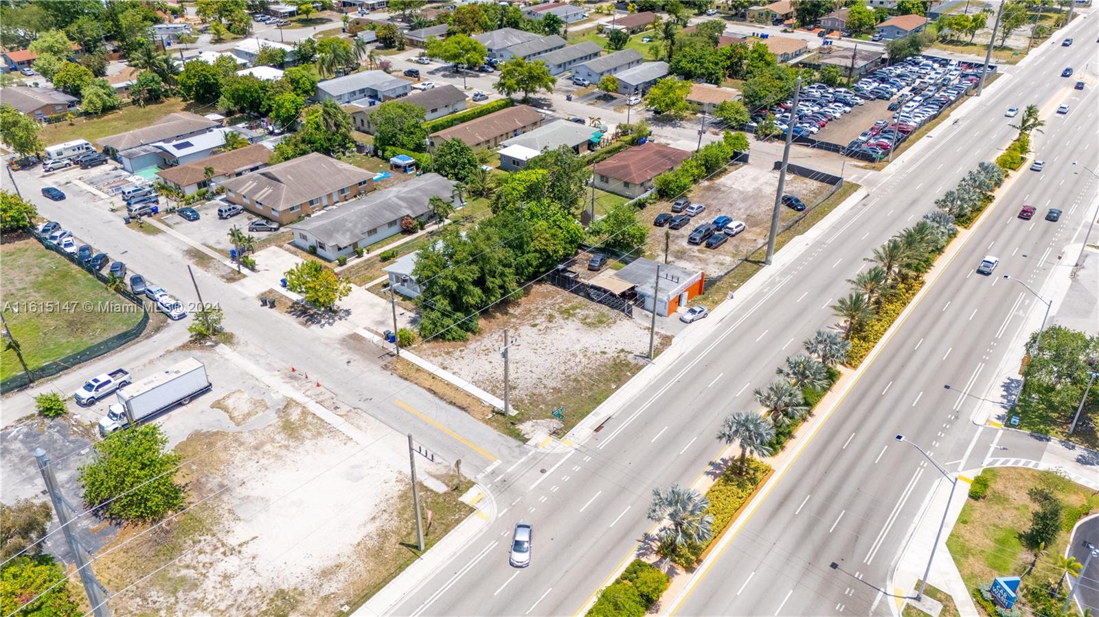 1225 N State Road 7 Rd