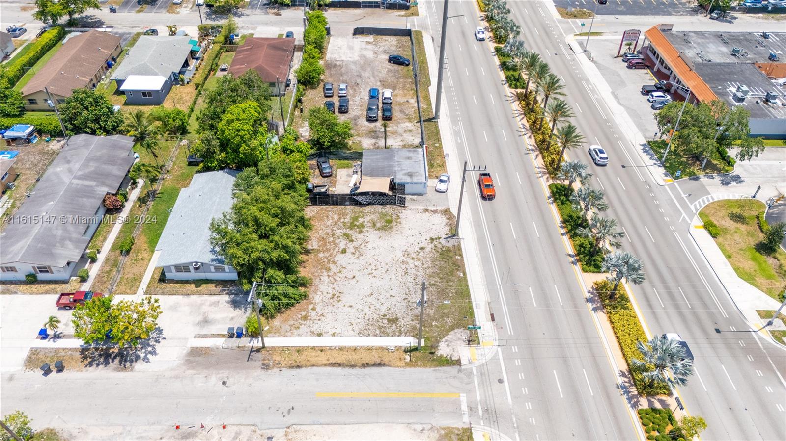 1225 N State Road 7 Rd