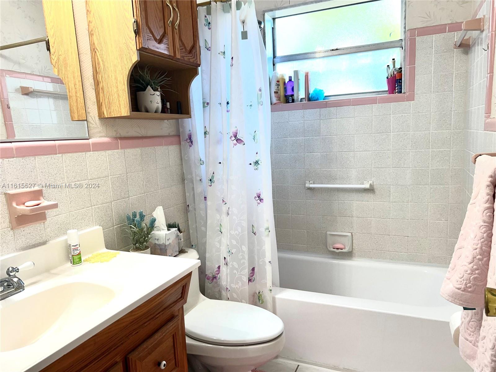 371 SW 67th Ter