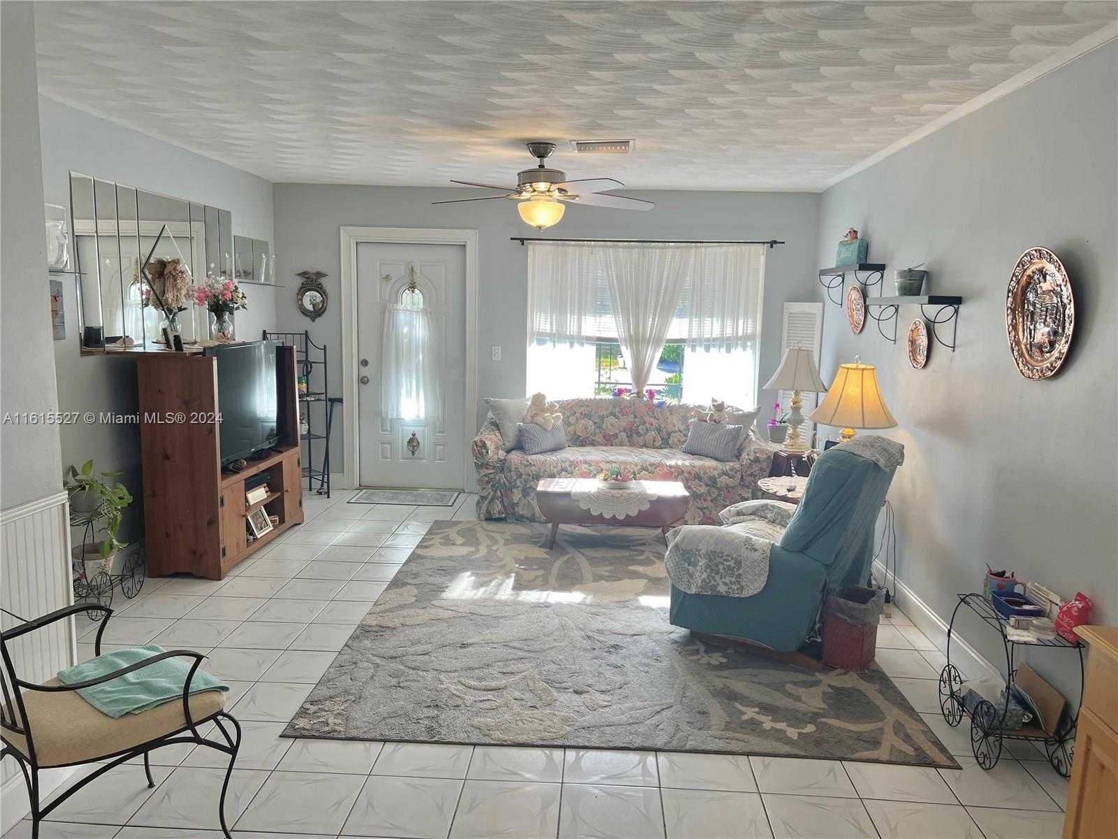 371 SW 67th Ter