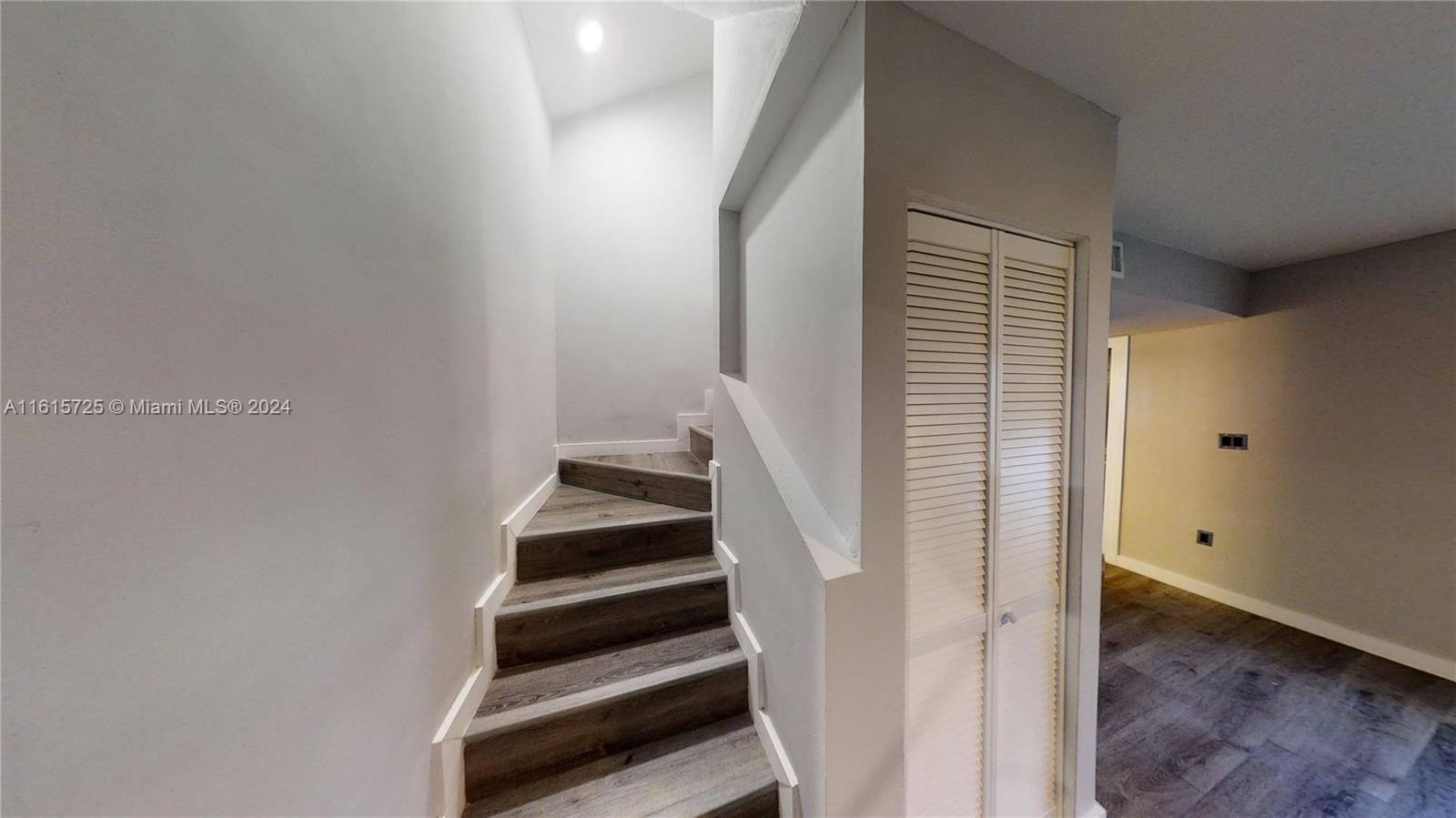 19417 NW 47th Ave Unit: -