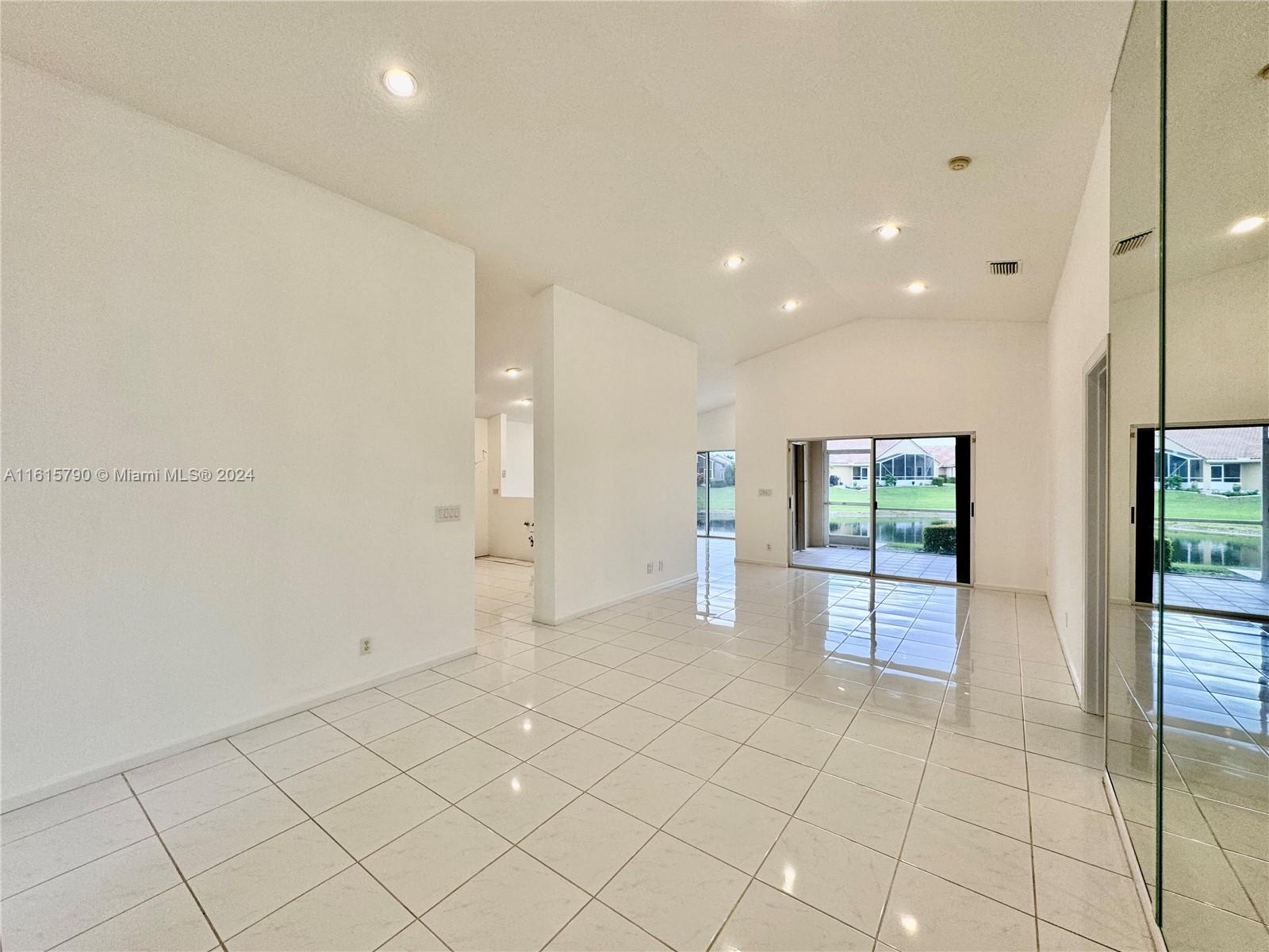 7807 Great Glen Cir