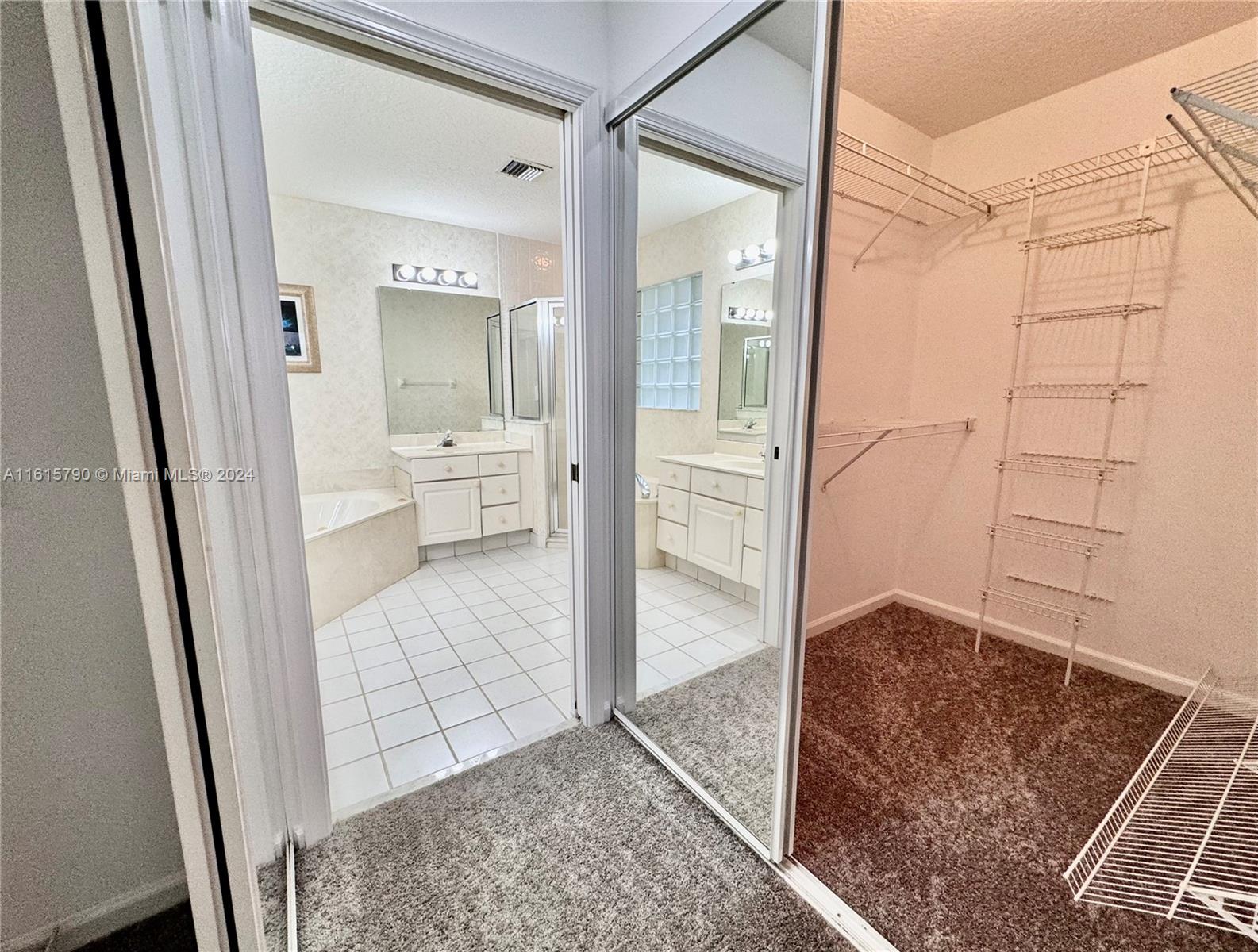 7807 Great Glen Cir