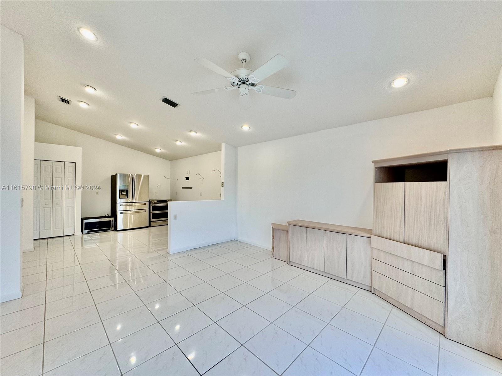 7807 Great Glen Cir