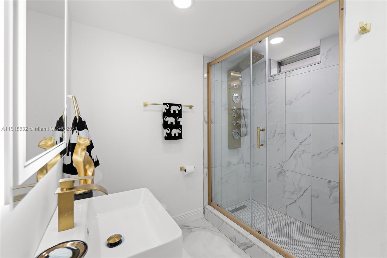 2515 NE 1st Ct # 205