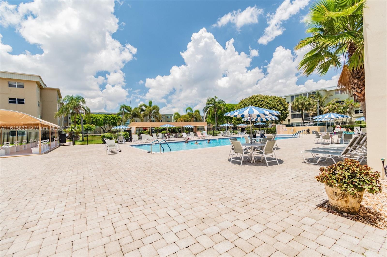 2515 NE 1st Ct # 205