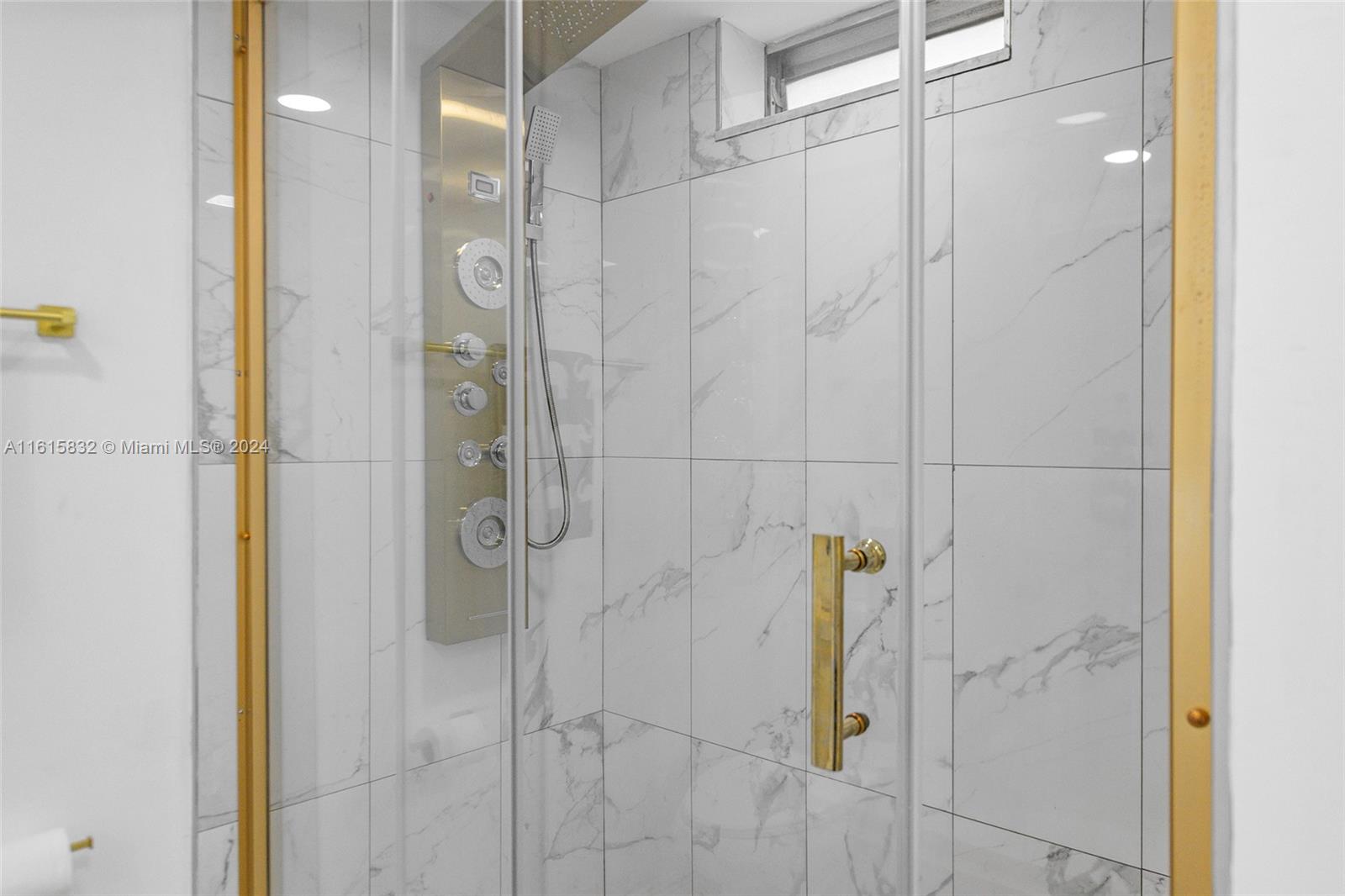 2515 NE 1st Ct # 205