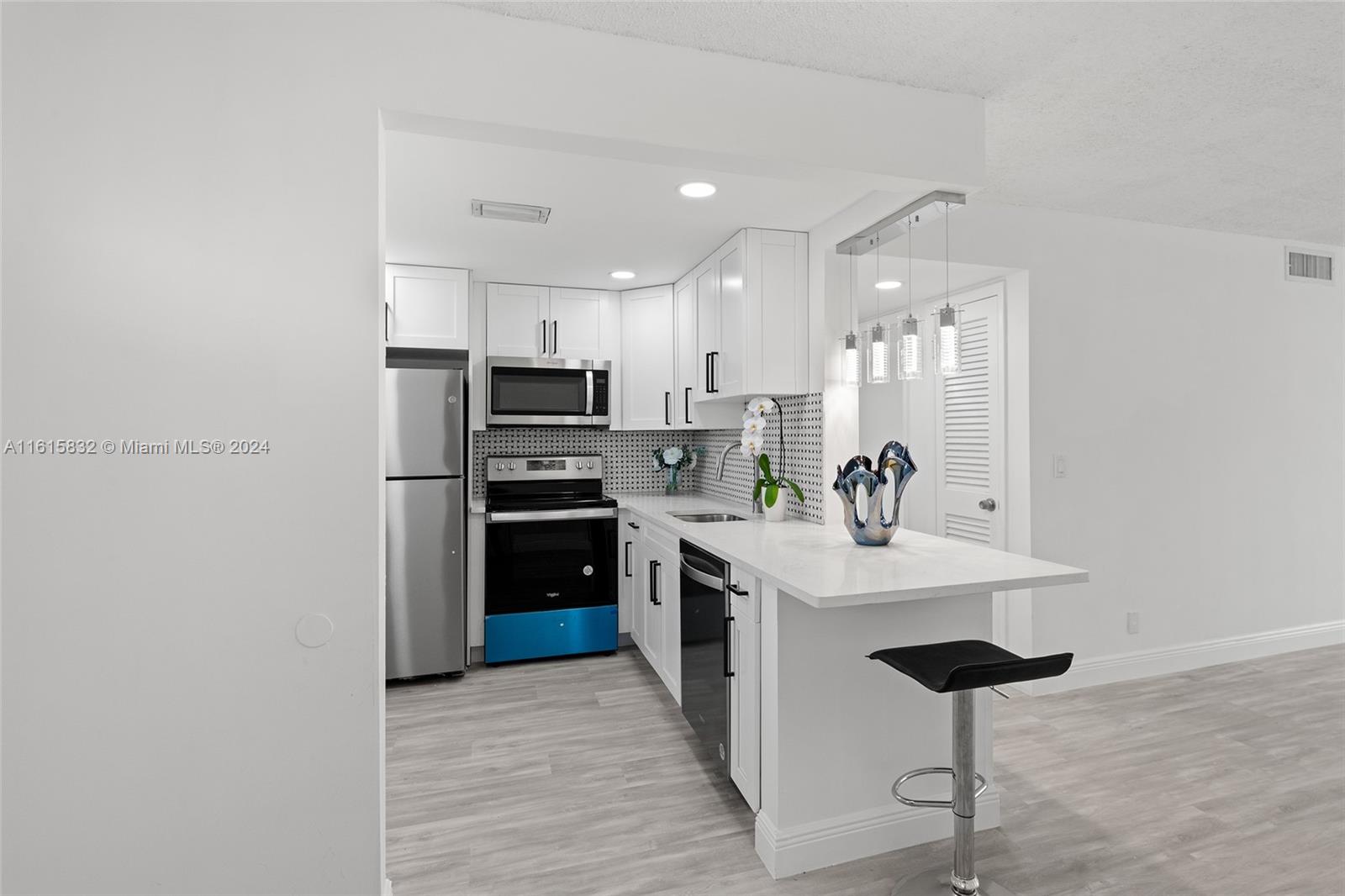 2515 NE 1st Ct # 205