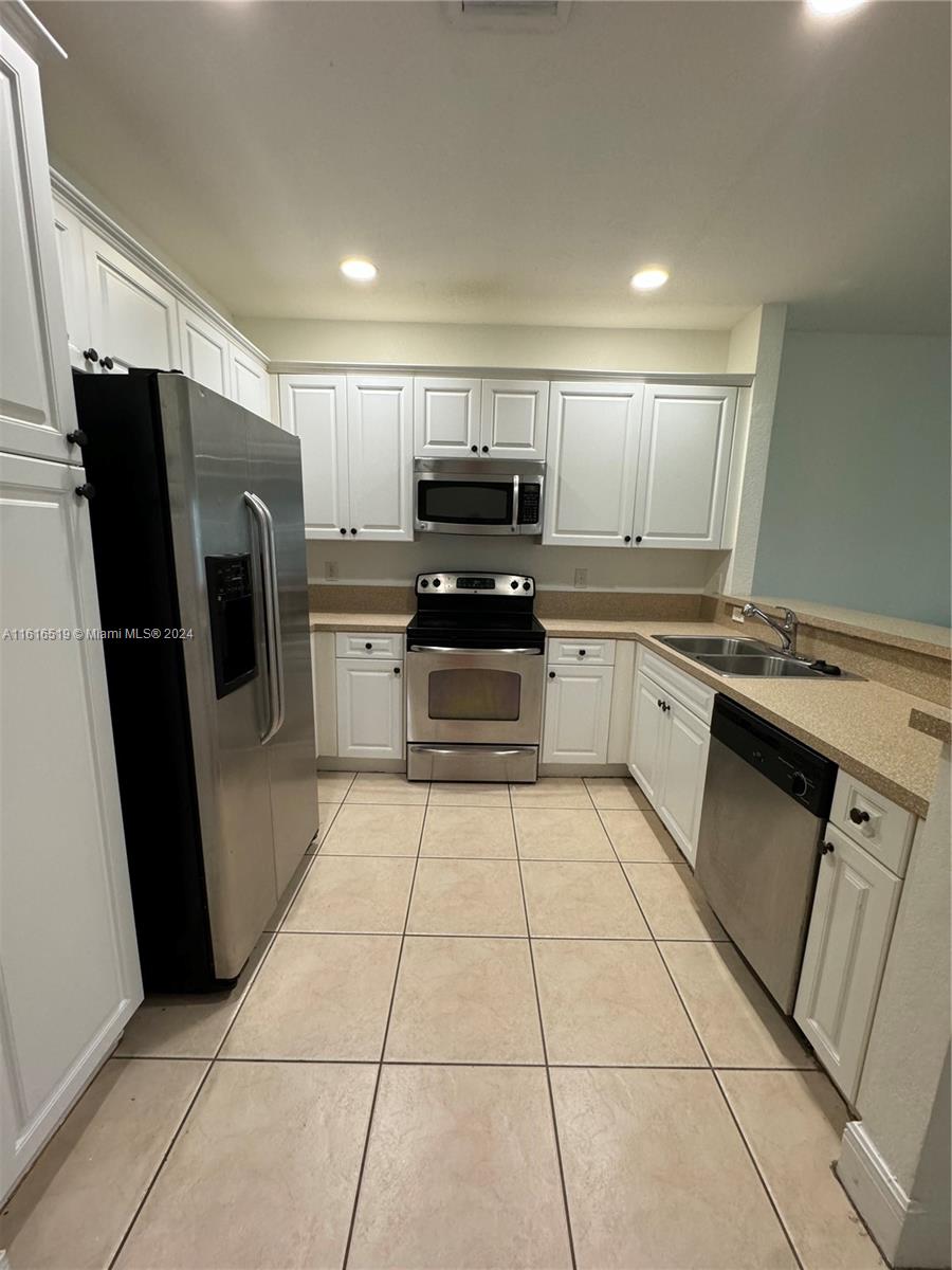 2995 NW 30th Pl # 2995