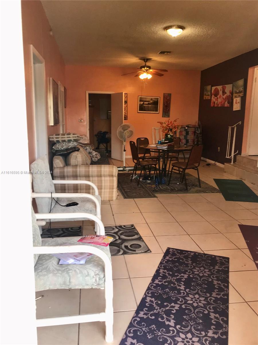 571 NW 183rd St